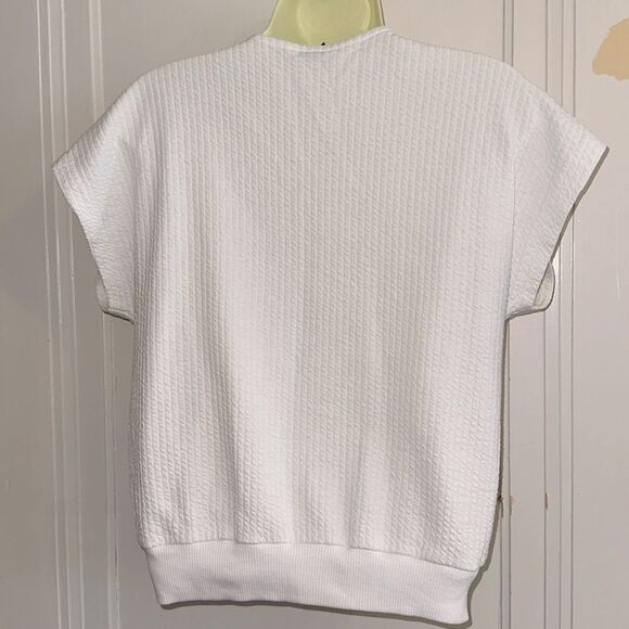 Vintage 70s/80s Catalina White Textured Cap Sleeve V Neck Top with Ribbed Hem - Picture 6 of 8